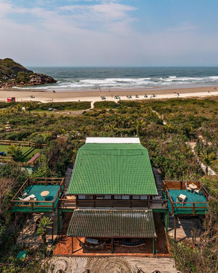 Grajagan Surf Resort Ilha do Mel Eksteriør bilde