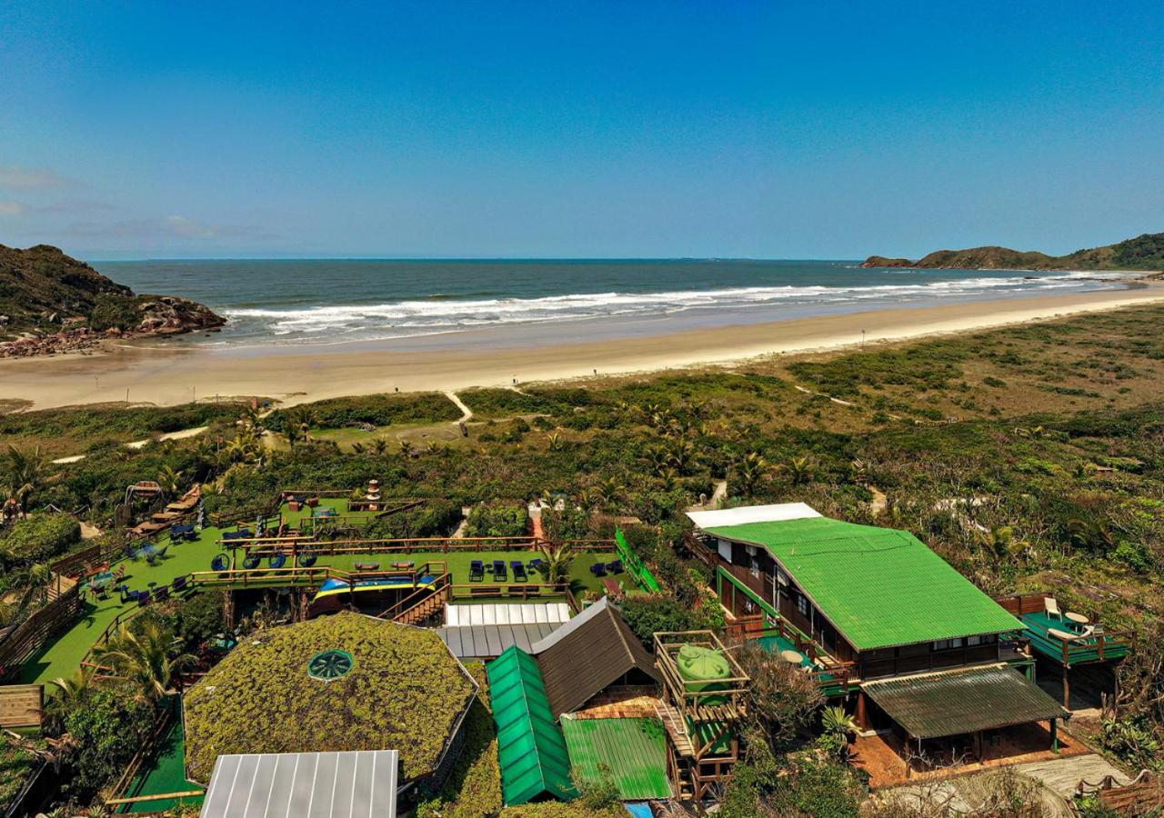 Grajagan Surf Resort Ilha do Mel Eksteriør bilde