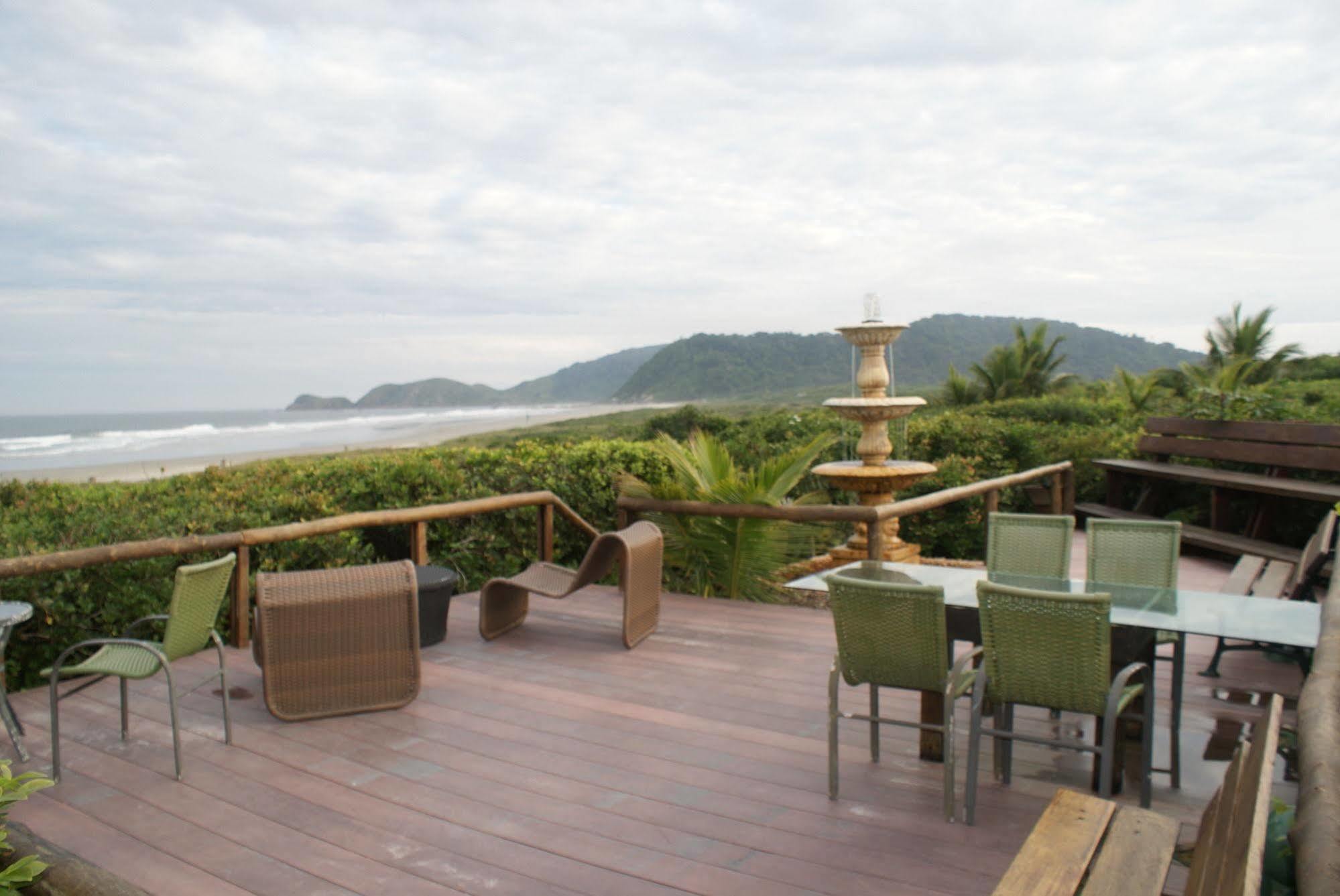 Grajagan Surf Resort Ilha do Mel Eksteriør bilde